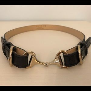 Reiss statement leather belt made in Italy. Gold hardware. XS